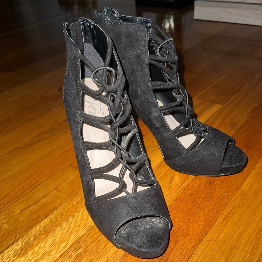 Fergie Lace Up heels